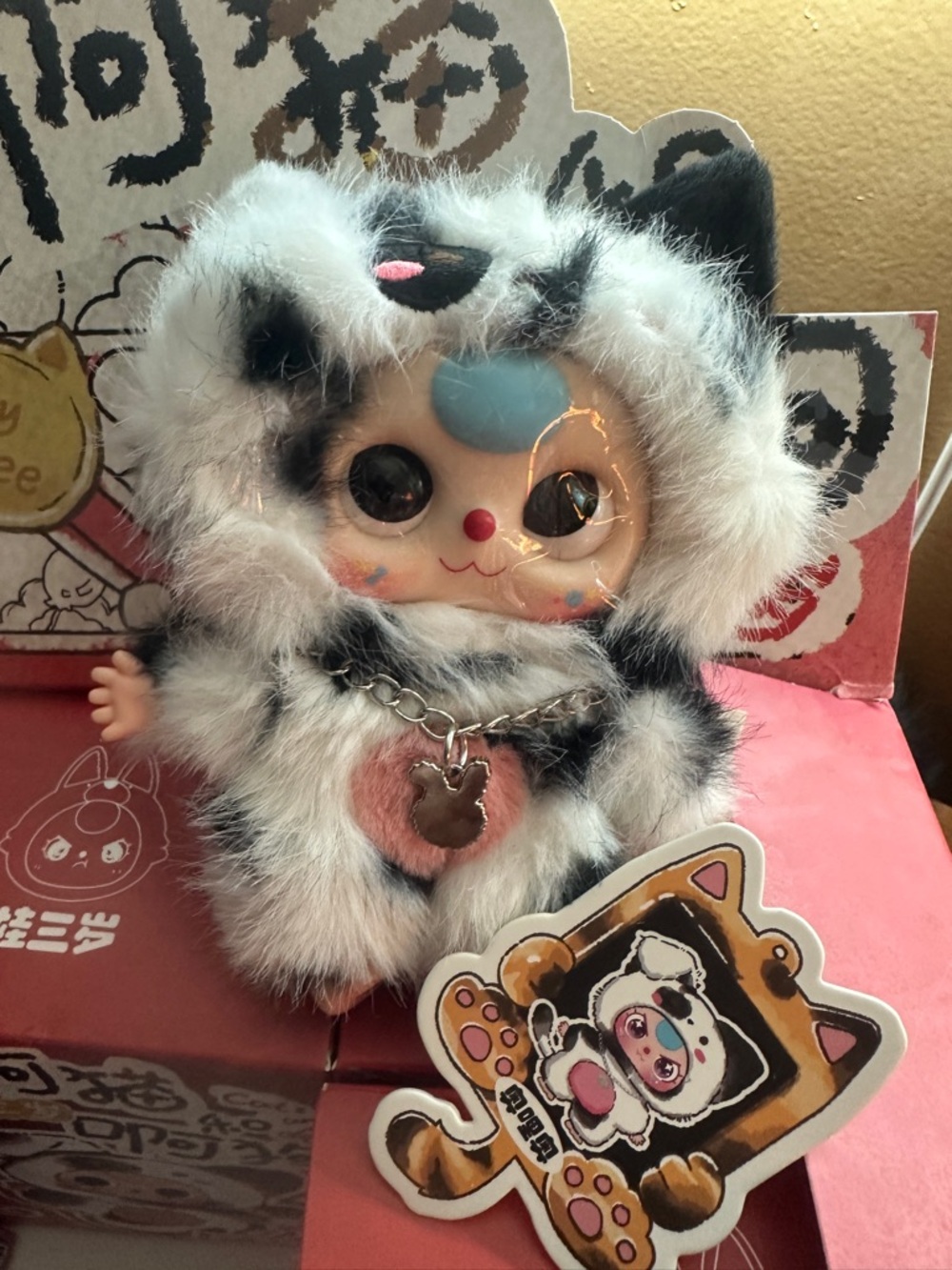 BB3 Cats & Dogs Series, “Black & white dog” unboxed w/boba eyes!  Adorable!!